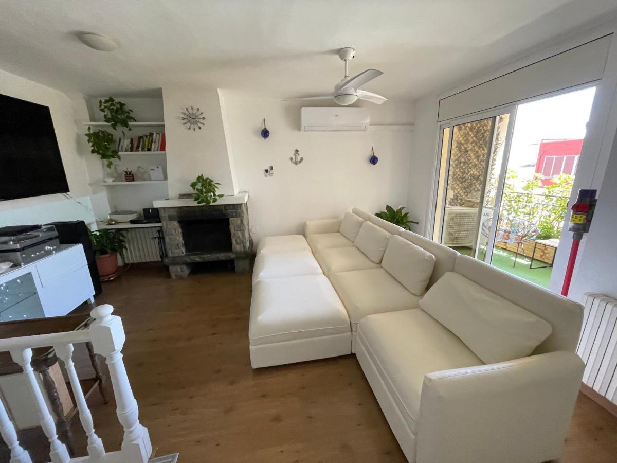 Casa En Masnou Junto A Playa Y Tren Villa Exterior photo