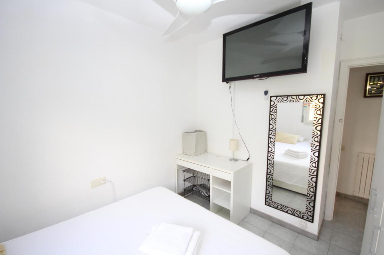 Casa En Masnou Junto A Playa Y Tren Villa Exterior photo