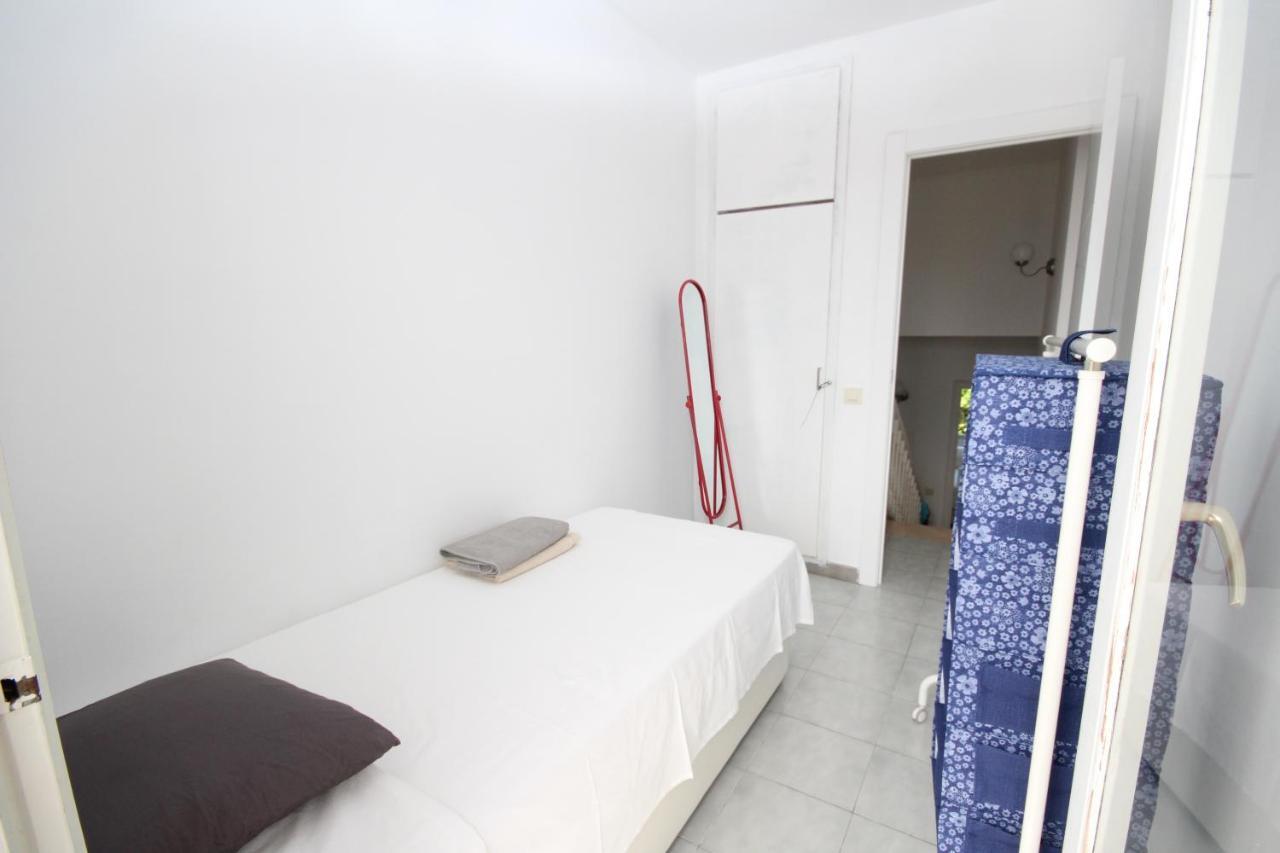 Casa En Masnou Junto A Playa Y Tren Villa Exterior photo